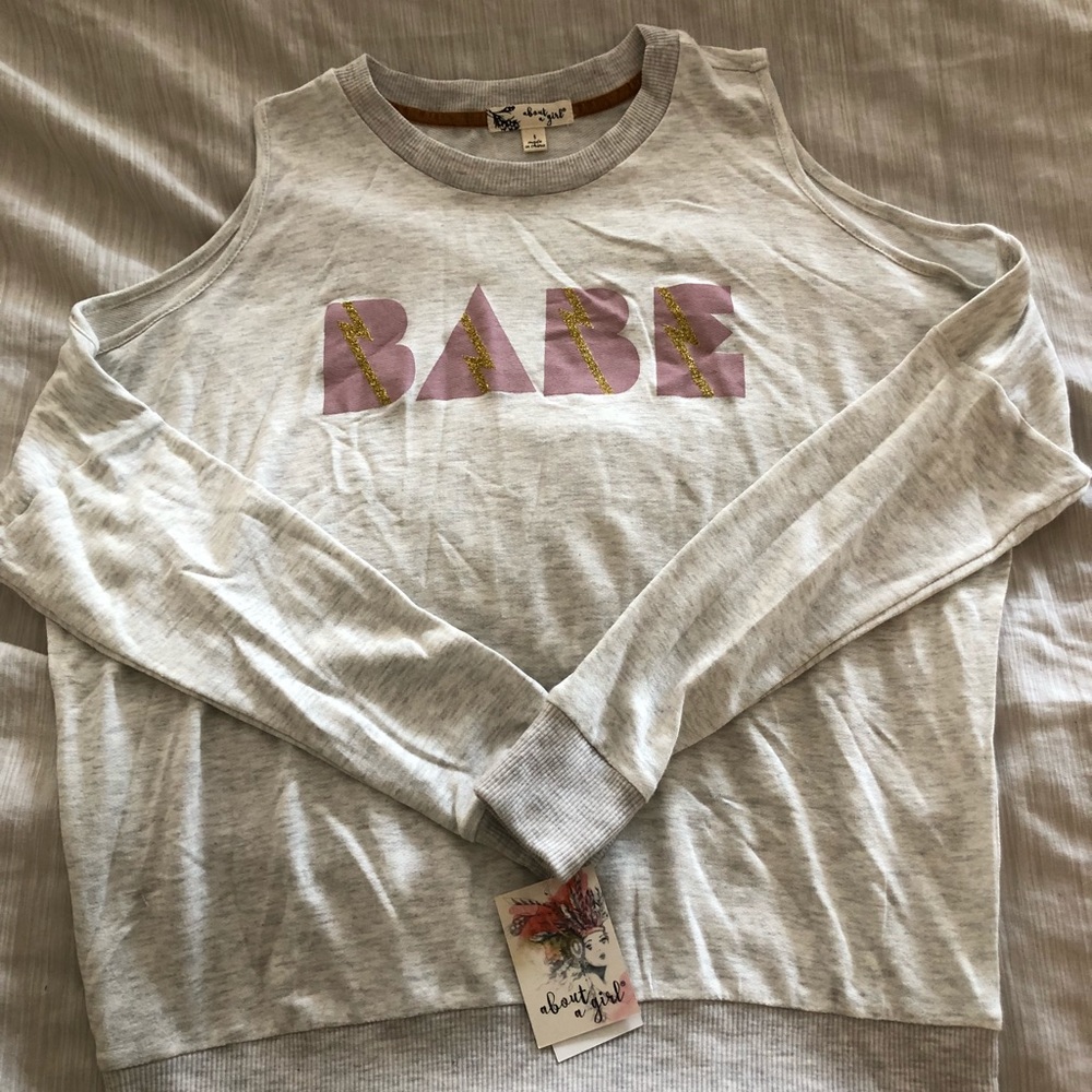 Long sleeve light cotton cut out shoulder top